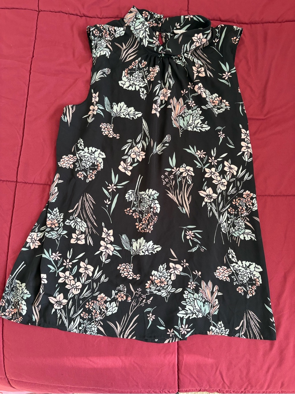 LOFT Black A-Line Sleeveless Shirt